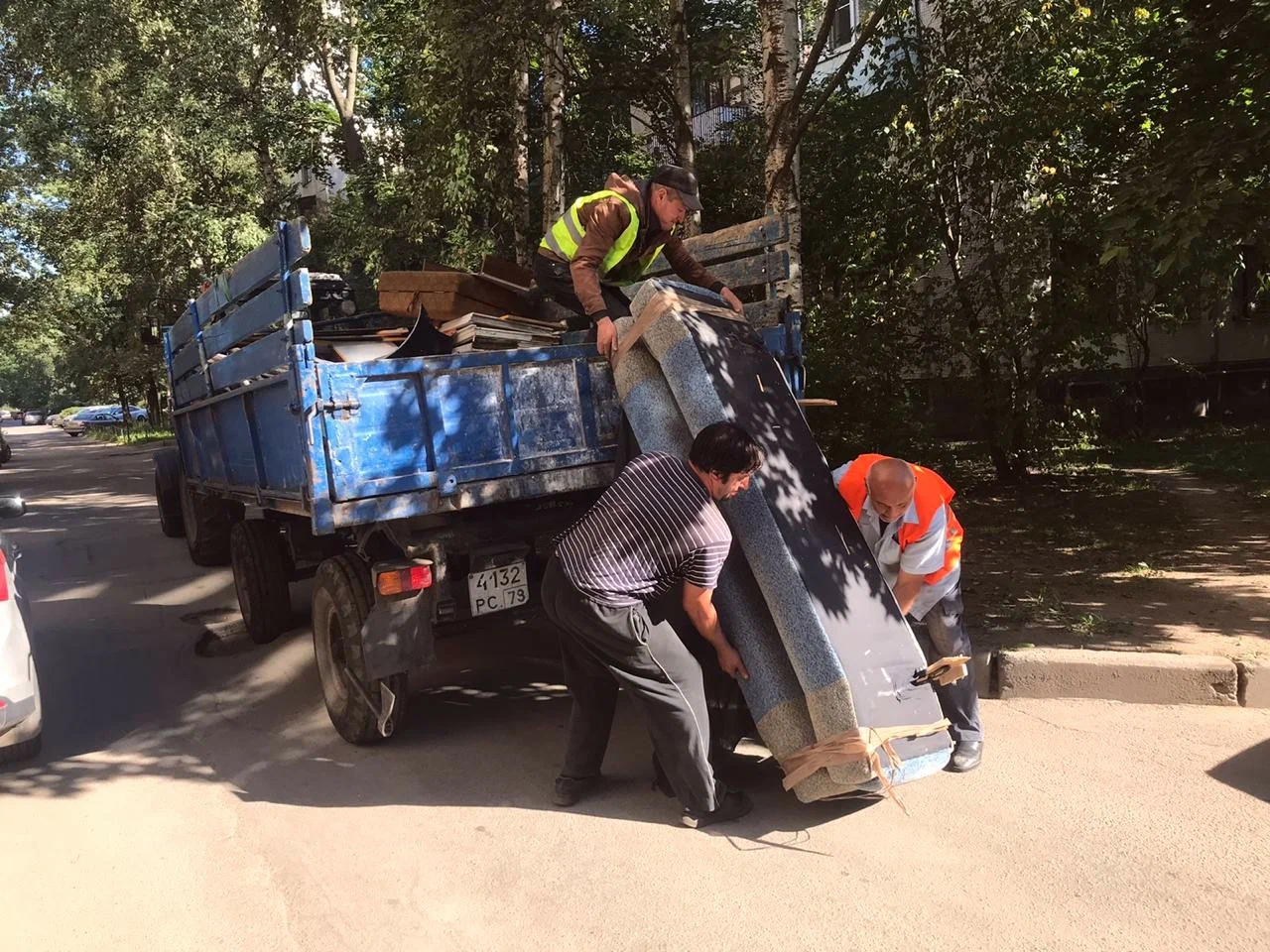 Профессиональный вывоз крупногабаритного мусора в Мценске в октябре