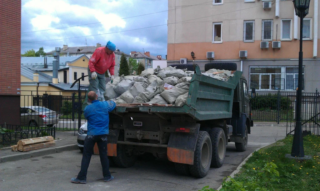 Вывоз строительного мусора в Мценске от 1620 руб. – ПроМусор