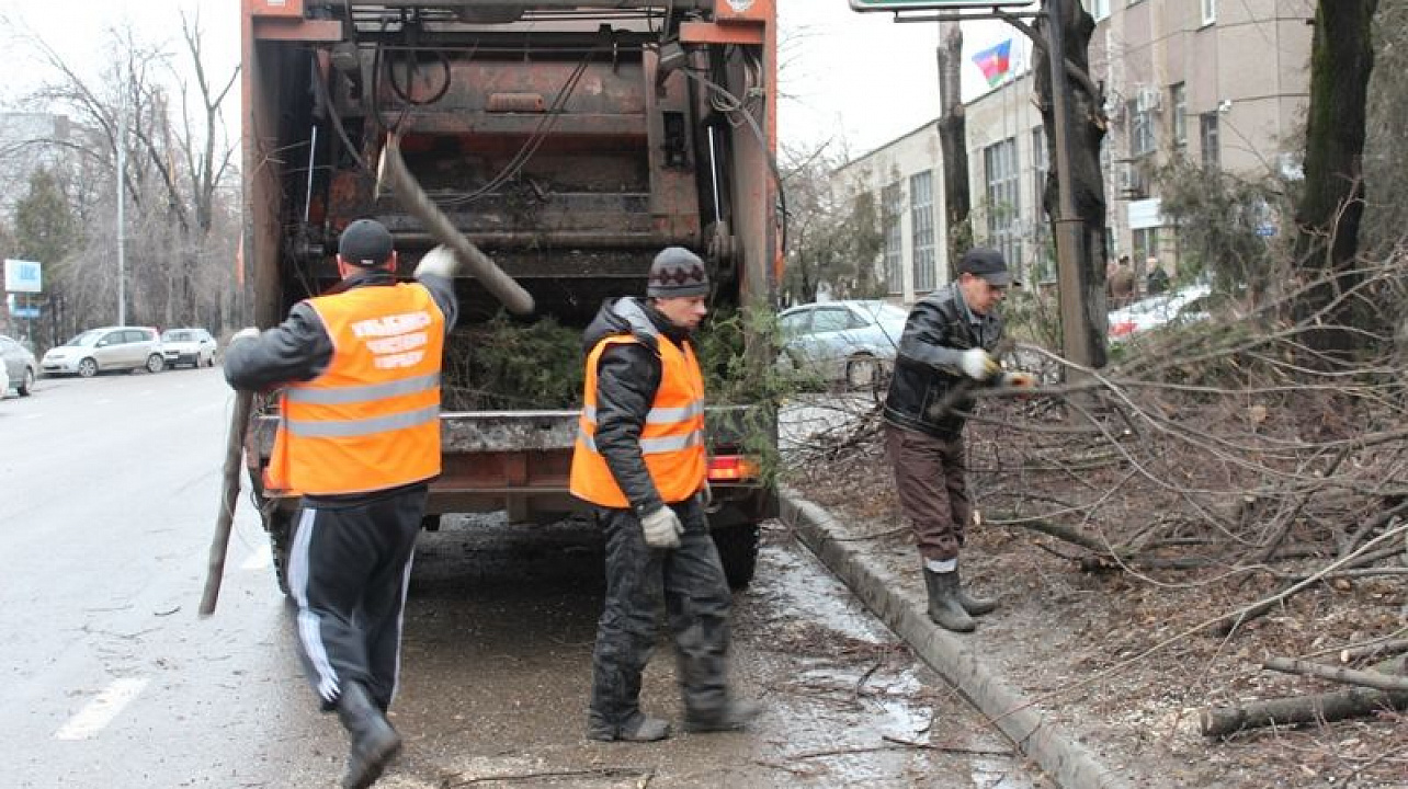 Уборка после стихийного бедствия в Мценске от 2886 руб